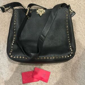 Authentic Valentino Rockstud black and gold Crossbody Pebbled Leather